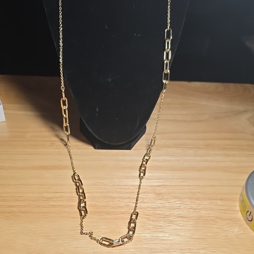Gold Chain Link Necklace Set - Picture 3 of 3
